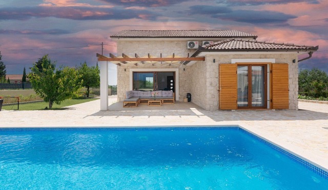 Charming Villa Lucille near National park Krka