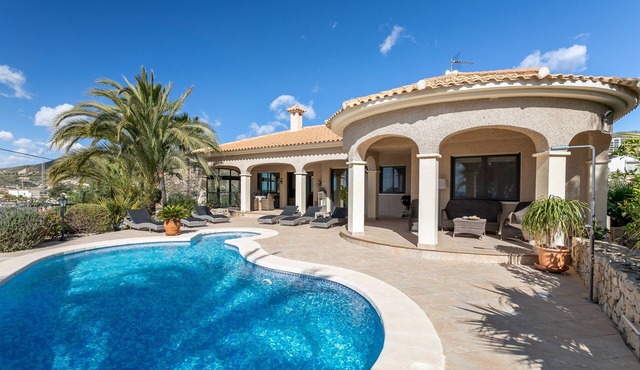 Charming Villa Mara with Great Sea View, Pool & Wi-Fi