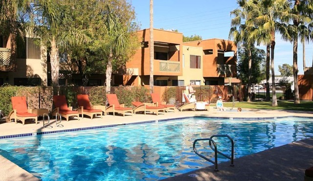 Charming villa on golf course in Old Town Scottsdale