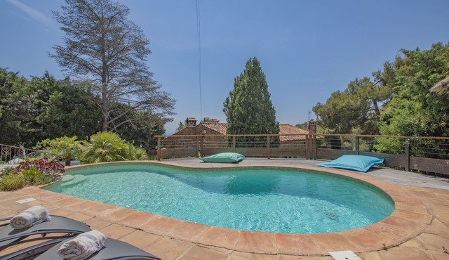 Charming Villa "SAVUTI", sea view & pool, near beaches, 6-10P