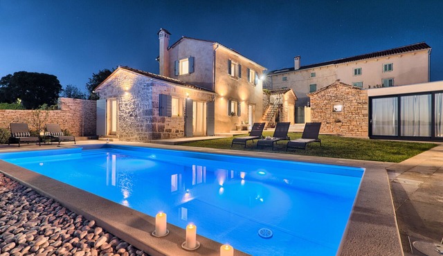 Charming Villa Spirit of Istria near Rovinj for 6 persons with 32 m2 private pool & jacuzzi