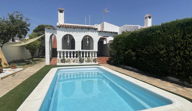 Charming Villa with Private Pool and Terrace