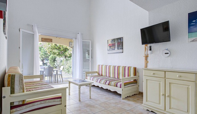 Charming villa with garden for 6 pers