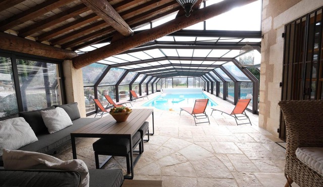 charming villa with heated swimming pool near eygalières, in the heart of the regional natural park of the alpilles in provence – 8 people