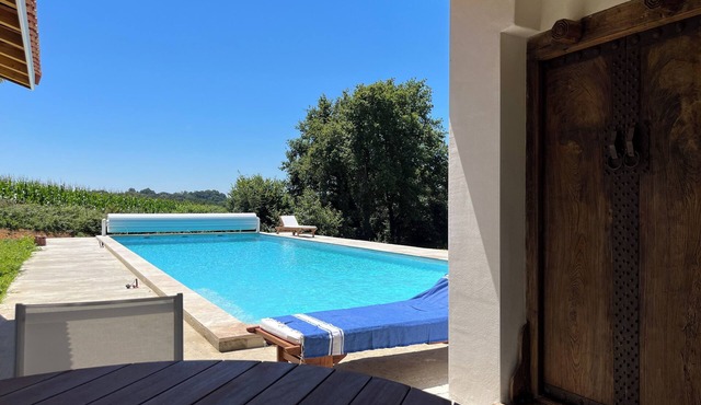 Charming villa with large pool