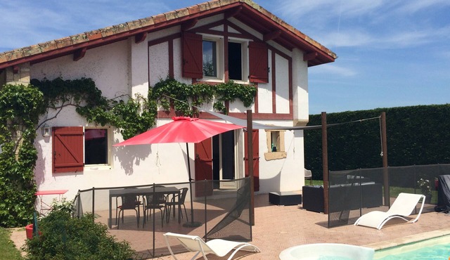 CHARMING VILLA WITH POOL ON THE BASQUE COAST