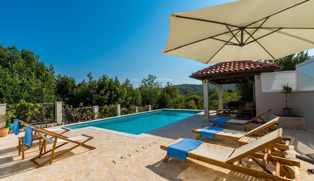 Charming Villa with Ultimate Peace and Privacy