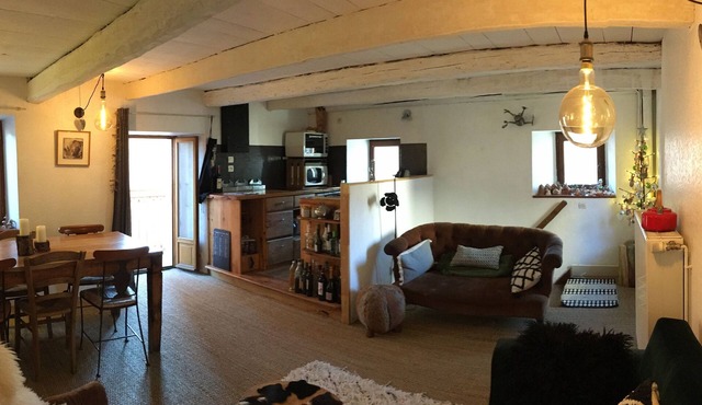 charming village house, Barcelonette center 6 to 8 people