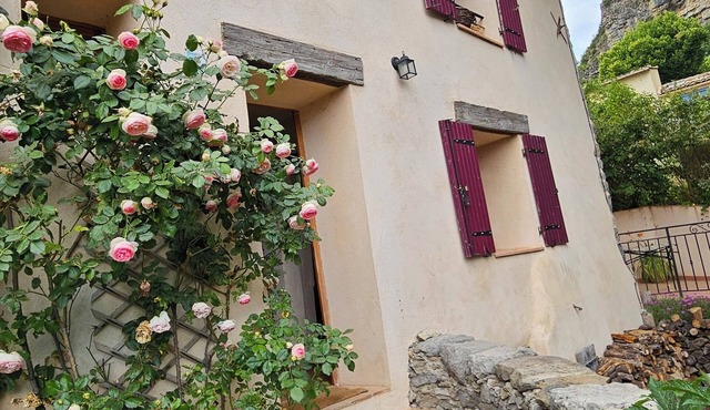 Charming village house in the Verdon