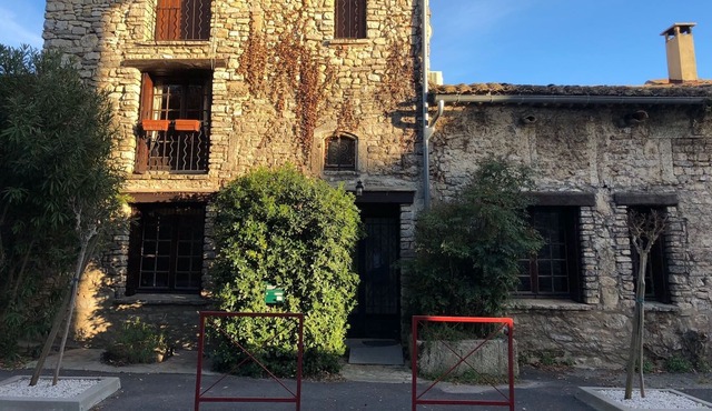 Charming village house of 128 m2 for rent 5 minutes from Sommières