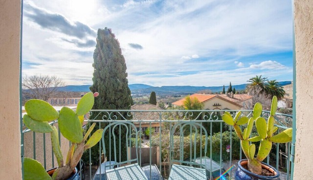 Charming Village House In Grimaud