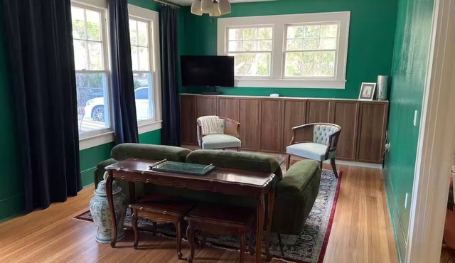 Charming Vintage Gem in Sarasota