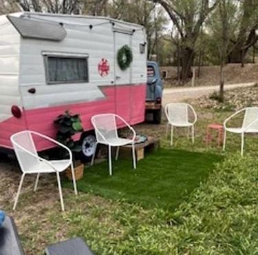 Charming Vintage Shasta Camper with Riverside Glamping Charm Near Pavilion Food Truck Scene in Mayhill, New Mexico