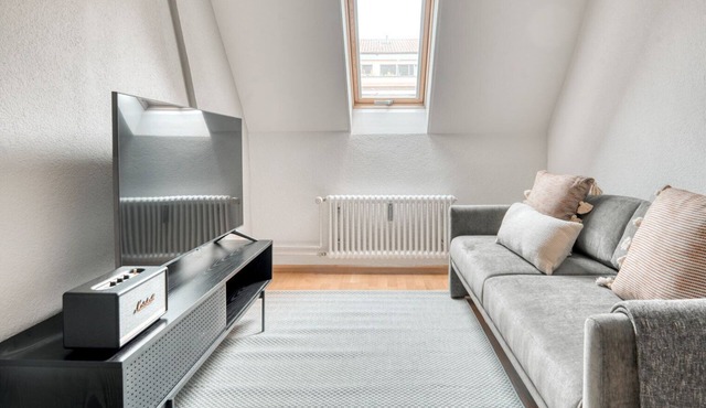 Charming Vorstädte 2.5 Room w/Storage & W/D, by Blueground