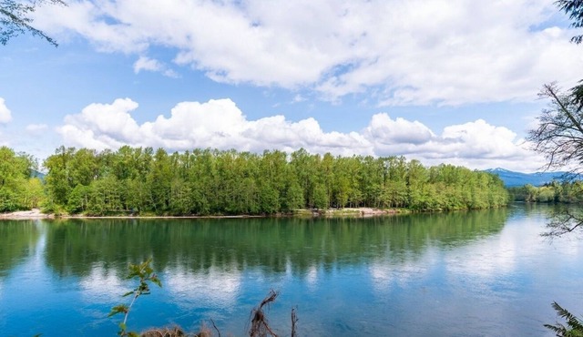 Charming Waterfront Retreat with Fireplace