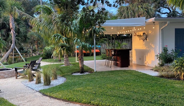 Charming Waterfront 3-bedroom house in Jupiter Inlet Village District