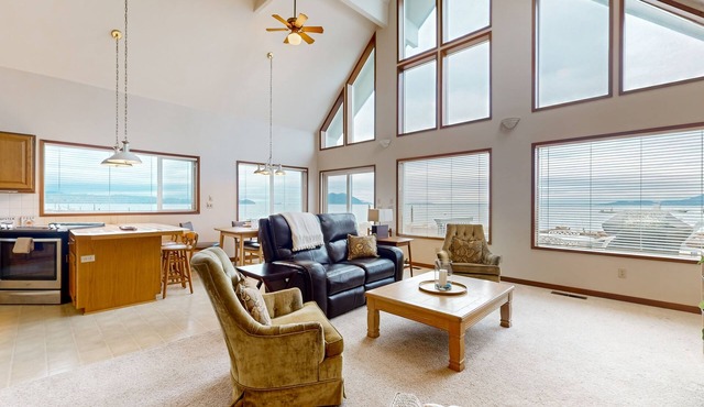 Charming waterfront cabin with expansive decks, and direct beach access