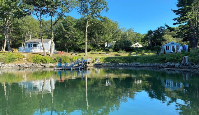 Charming Waterfront Cottage on Chauncey Creek