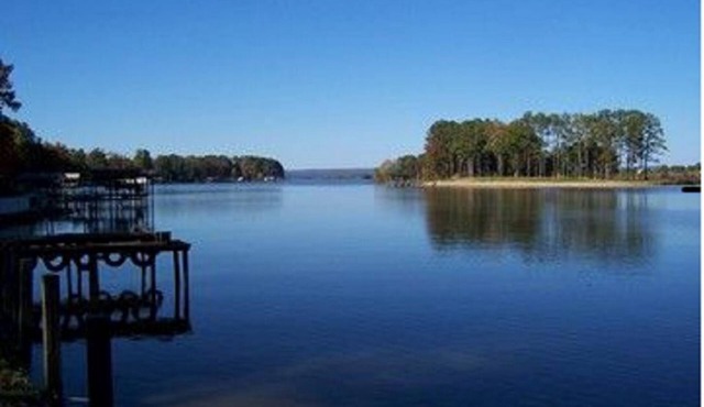 Charming Waterfront Property on Beautiful Weiss Lake!
