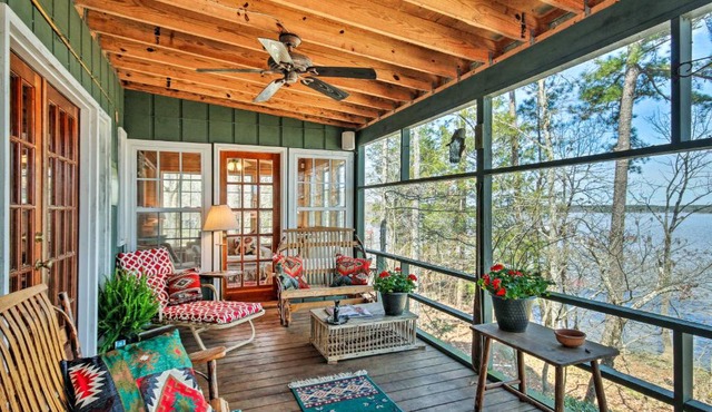 Charming Waterfront Ridgeway Cabin with Dock!