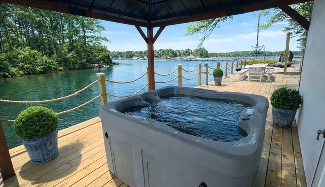 Charming Waterfront Cottage with Hot Tub, Sauna & Fire Pit