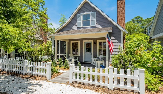 Charming Watersound Cottage with Golf Cart and Private Beach Access