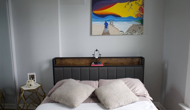 Charming West Loop Chicago 2bd House near the Green Line