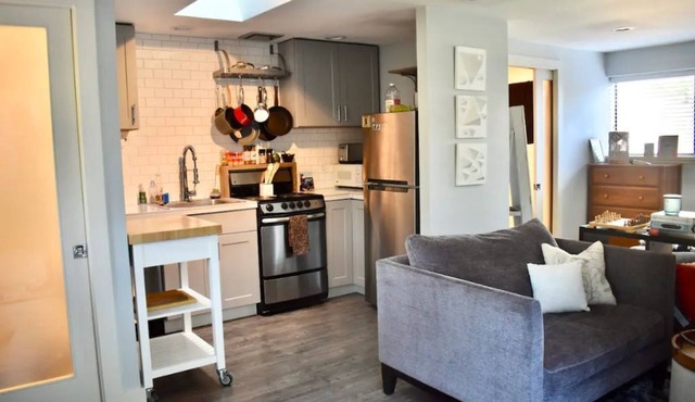 Charming West Seattle Hidaway ★ Great Location