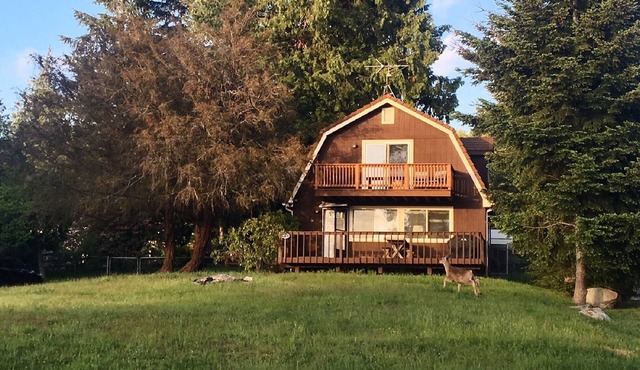 Charming Whidbey Island Getaway