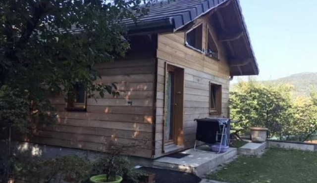 Charming wooden chalet in a quiet location