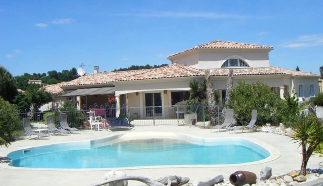 Charming zen villa, luxury, calm, view, Ardèche, Uzès, Avignon, Provence