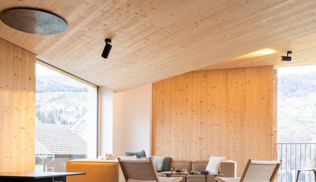 Chasa Chaposch – Tradition meets comfort in a exklusivly renovated Engadine house