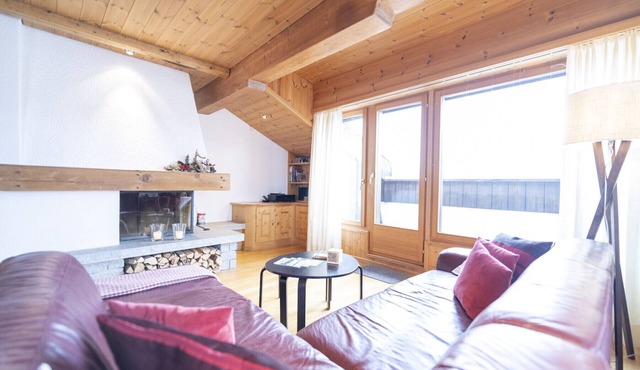 Chasa Rontsch Madlaina: Charming 4.5 room penthouse flat with panoramic views in the centre of Ftan
