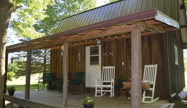 CHASIN' MEMORIES,nCozy, rustic cabin. Close to many boating and fishing lakes.n