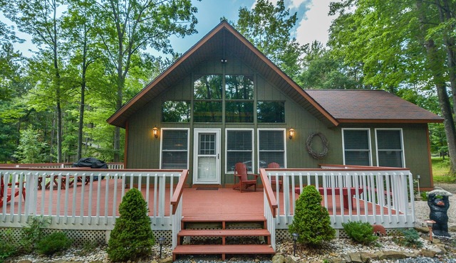 Chasing Dreams | Lake Access, Hot Tub, Fire Pit