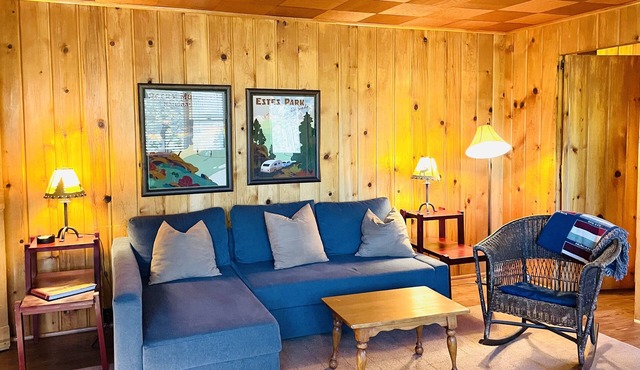 Chasm Cabin – Beautiful Setting by Lumpy Ridge Mountains – 20-NCD0048