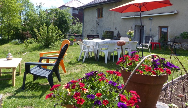 CHATBLANC cottage warm comfortable - quiet land with unobstructed view