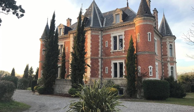 Château beauregard Castets 15 minutes from the ocean, moliets old boucau .