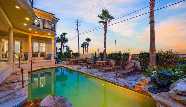 CHATEAU BY THE SEA: New to the Market! PRIVATE Beach-Pool-Tennis-Office Space