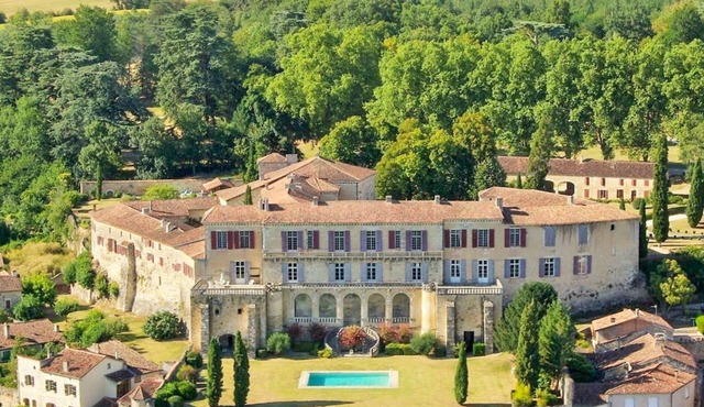 Chateau Cedre - Twelve Bedroom Castle, Sleeps 24