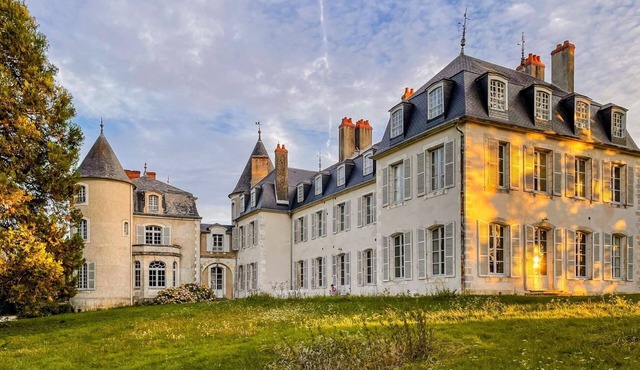 Chateau Coraline - Twentyfour Bedroom Castle, Sleeps 47