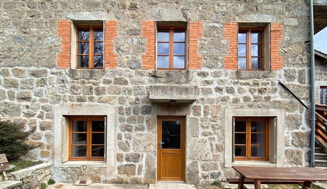 Chateau / Country House