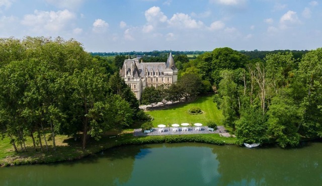 Chateau Crystal - Nineteen Bedroom Castle, Sleeps 38