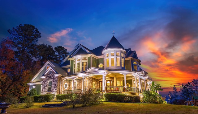Chateau d'Amour - A Luxurious Modern Victorian Home, 5400 Sq Ft on a 2 Acre Lot!