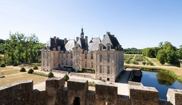 Chateau De St Louis - Ten Bedroom Villa, Sleeps 24