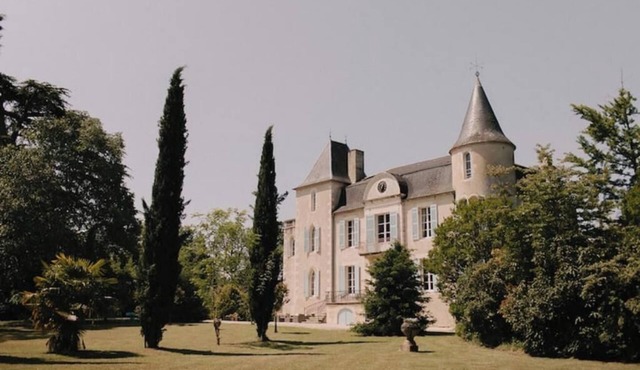 Chateau de la Gravette, Eymet, France.nShort walk to bars and restaurants.