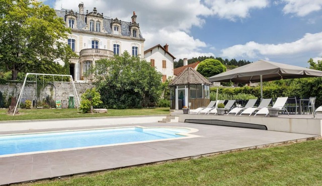Chateau De Naugues - Eight Bedroom Castle, Sleeps 16