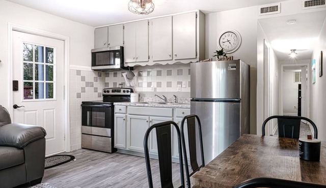 Chateau De Riviera Unit 2. Water front! Cozy Condo on the Chattahoochee River.