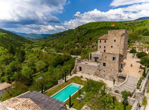 Chateau de Sainte Jalle