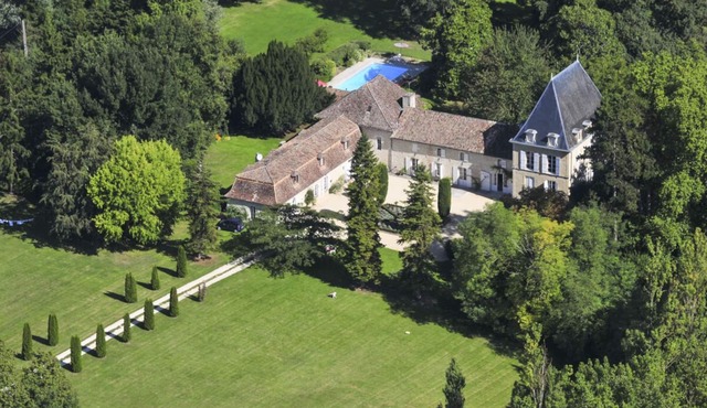 Chateau De Simon - Six Bedroom Castle, Sleeps 12